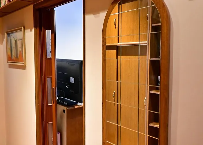 Harry Potter Inspired 2bdr Old Town